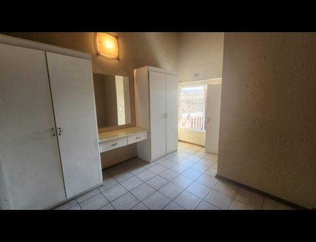 2 BEDROOM TOWNHOUSE FOR SALE IN NEW REDRUTH